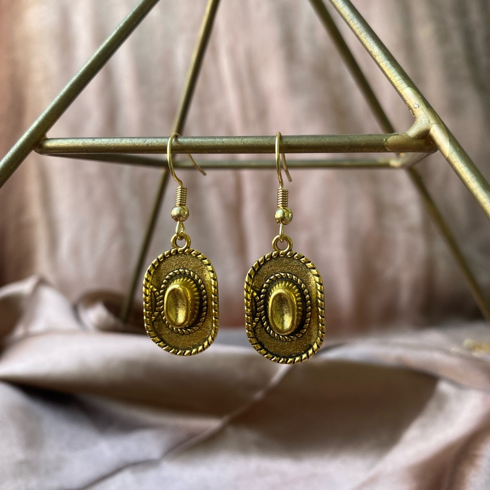 Elegant Gold Dangle Earrings